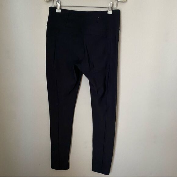 Athleta Leggings Black Zipper Pockets Athleisure athletic Casual neutral comfy - Picture 5 of 9